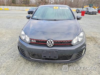 Piąte zdjęcie samochodu w środku: 2013 VOLKSWAGEN GTI VIN:WVWHD7AJ4DW130096 - miniatura