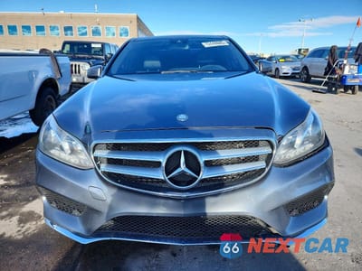 Piąte zdjęcie samochodu w środku: 2016 MERCEDES-BENZ E 350 4MATIC VIN:WDDHF8JB5GB227401 - miniatura