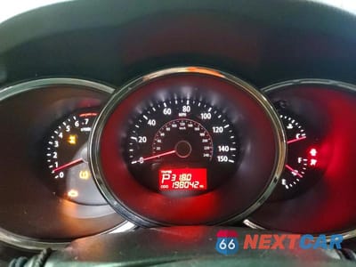 Zdjęcie 9 z 12 samochodu: 2011 KIA SORENTO BASE VIN:5XYKTDA15BG008932 - miniatura