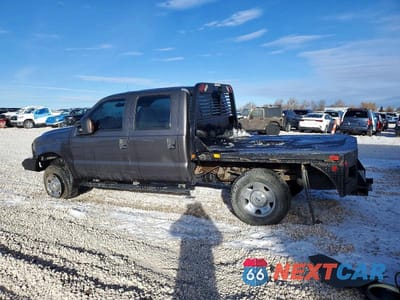 Drugie zdjęcie samochodu z przodu: 2006 FORD F250 SUPER DUTY FLATBED TRUCK VIN:1FTSW21P36EB78107 - miniatura