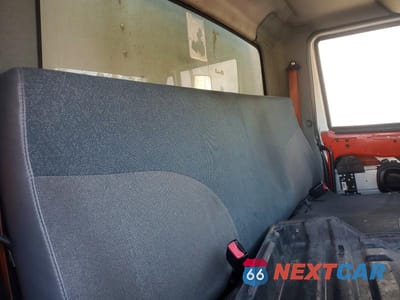 Zdjęcie 6 z 10 samochodu: 2006 INTERNATIONAL 4200 BOX TRUCK VIN:1HTMLAFMX6H256443 - miniatura