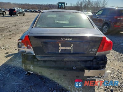 Zdjęcie 6 z 13 samochodu: 2002 VOLVO S60 2.4T VIN:YV1RS58D722178835 - miniatura