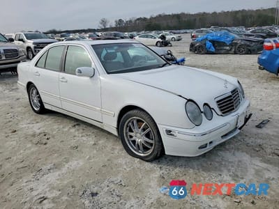 Czwarte zdjęcie samochodu z boku: 2000 MERCEDES-BENZ E 430 VIN:WDBJF70J6YB066071 - miniatura