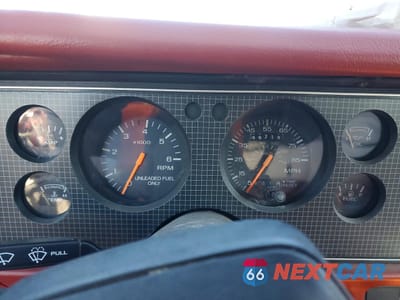 Zdjęcie 9 z 12 samochodu: 1984 FORD MUSTANG GLX VIN:1FABP273XEF127011 - miniatura