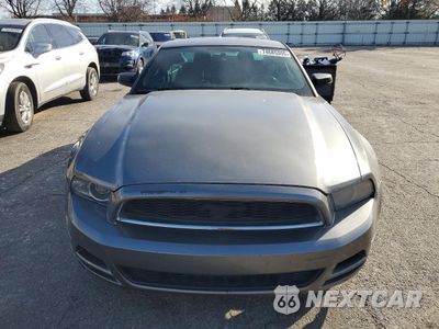 Piąte zdjęcie samochodu w środku: 2014 FORD MUSTANG VIN:1ZVBP8AM6E5286951 - miniatura