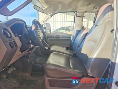 Zdjęcie 7 z 12 samochodu: 2010 FORD F250 SUPER DUTY VIN:1FTSX2B55AEA55928 - miniatura