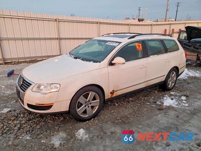 2008 VOLKSWAGEN PASSAT WAGON KOMFORT WVWLK73CX8E062025 - główne zdjęcie licytacji z USA - miniatura