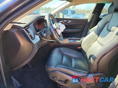 Zdjęcie 7 z 13 samochodu: 2018 VOLVO XC60 T6 MOMENTUM VIN:YV4A22RK6J1072408 - miniatura