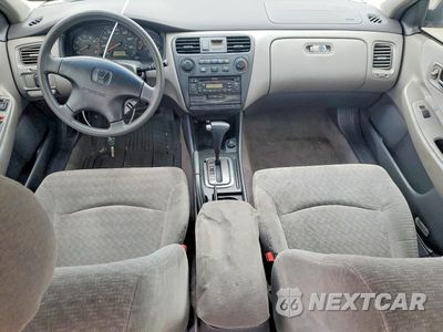 Zdjęcie 8 z 11 samochodu: 2001 HONDA ACCORD LX VIN:1HGCG56481A095243 - miniatura