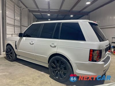 Trzecie zdjęcie samochodu z tyłu: 2011 LAND ROVER RANGE ROVER HSE LUXURY VIN:SALMF1E46BA357805 - miniatura