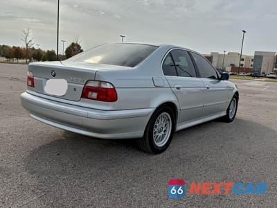 Czwarte zdjęcie samochodu z boku: 2002 BMW 525 I AUTOMATIC VIN:WBADT43412GY96539 - miniatura
