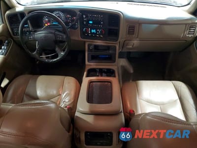 Zdjęcie 8 z 11 samochodu: 2005 CHEVROLET SILVERADO C1500 VIN:2GCEC13T751117384 - miniatura