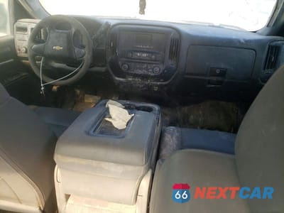 Zdjęcie 8 z 12 samochodu: 2017 CHEVROLET SILVERADO K2500 HEAVY DUTY VIN:1GC1KUEG2HF230918 - miniatura