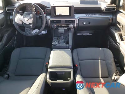 Zdjęcie 8 z 11 samochodu: 2025 TOYOTA TACOMA DOUBLE CAB VIN:3TYLB5JN0ST084632 - miniatura