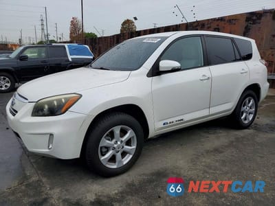 2013 TOYOTA RAV4 EV 2T3YL4DV2DW001708 - główne zdjęcie licytacji z USA - miniatura