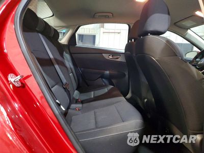 Zdjęcie 10 z 13 samochodu: 2021 KIA FORTE FE VIN:3KPF24AD3ME329222 - miniatura