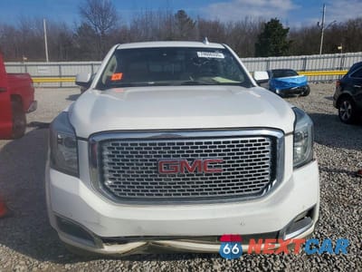 Piąte zdjęcie samochodu w środku: 2016 GMC YUKON DENALI VIN:1GKS2CKJ2GR108513 - miniatura