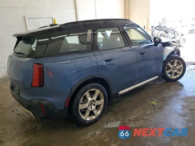 Trzecie zdjęcie samochodu z tyłu: 2025 MINI COOPER VIN:WMZ23GA02S7T08904 - miniatura