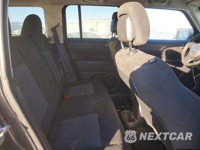 Zdjęcie 10 z 12 samochodu: 2016 JEEP PATRIOT SPORT VIN:1C4NJRBB8GD692212 - miniatura