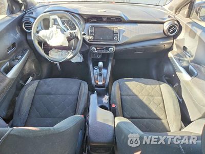 Zdjęcie 8 z 14 samochodu: 2020 NISSAN KICKS SV VIN:3N1CP5CV7LL550884 - miniatura