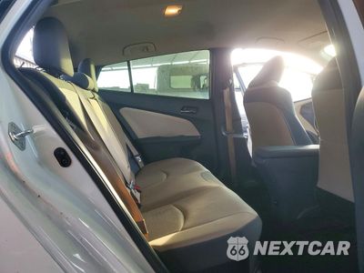 Zdjęcie 10 z 13 samochodu: 2016 TOYOTA PRIUS VIN:JTDKARFU5G3504010 - miniatura