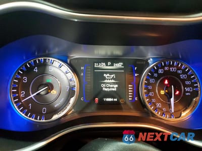 Zdjęcie 9 z 13 samochodu: 2016 CHRYSLER 200 LIMITED VIN:1C3CCCAB9GN112710 - miniatura