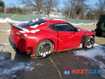 Trzecie zdjęcie samochodu z tyłu: 2026 TOYOTA GR SUPRA VIN:WZ1DB0G05TW072705 - miniatura