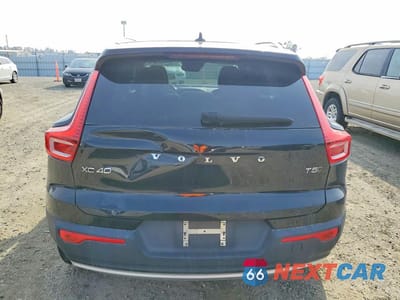 Zdjęcie 6 z 13 samochodu: 2020 VOLVO XC40 T5 MOMENTUM VIN:YV4162UK8L2267483 - miniatura