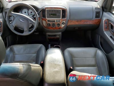 Zdjęcie 8 z 14 samochodu: 2004 FORD ESCAPE XLT VIN:1FMCU03194KA78403 - miniatura