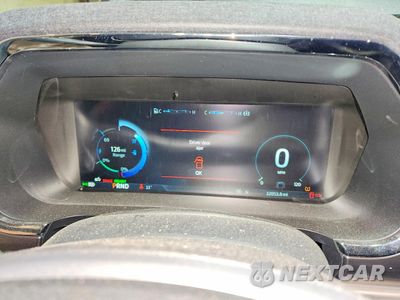 Zdjęcie 9 z 12 samochodu: 2023 FORD F150 LIGHTNING PRO VIN:1FTVW1ELXPWG05356 - miniatura