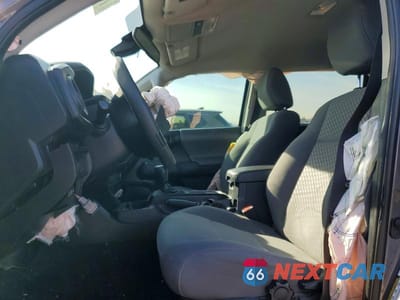 Zdjęcie 7 z 11 samochodu: 2020 TOYOTA TACOMA SR VIN:5TFAX5GN8LX170942 - miniatura