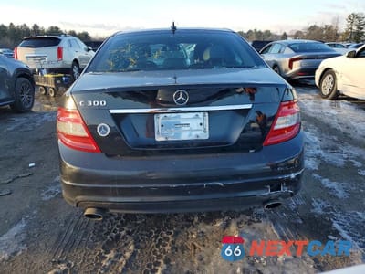 Zdjęcie 6 z 12 samochodu: 2010 MERCEDES-BENZ C 300 VIN:WDDGF5EB0AR096932 - miniatura