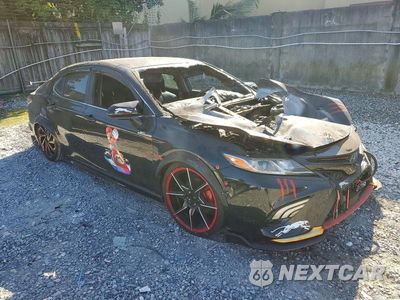 Czwarte zdjęcie samochodu z boku: 2019 TOYOTA CAMRY SE VIN:4T1B11HK3KU741946 - miniatura