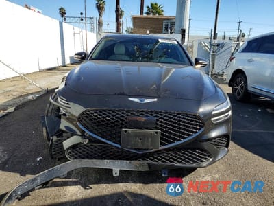 Piąte zdjęcie samochodu w środku: 2023 GENESIS G70 BASE VIN:KMTG34TA9PU124287 - miniatura