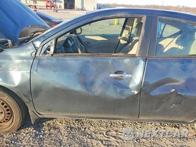 Zdjęcie 7 z 12 samochodu: 2016 NISS VERSA S VIN:3N1CN7AP9GL806129 - miniatura