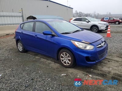 Czwarte zdjęcie samochodu z boku: 2013 HYUNDAI ACCENT GLS VIN:KMHCT5AE1DU083928 - miniatura