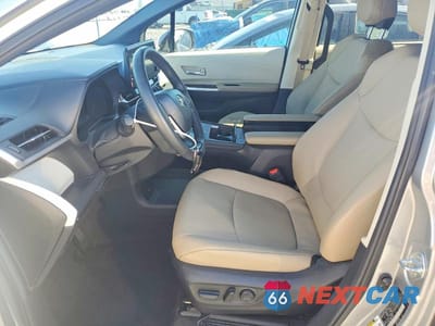 Zdjęcie 7 z 13 samochodu: 2024 TOYOTA SIENNA XLE 7-PASSENGER VIN:5TDYRKEC6RS212242 - miniatura