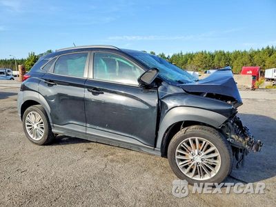Czwarte zdjęcie samochodu z boku: 2018 HYUNDAI KONA SEL VIN:KM8K22AA5JU070184 - miniatura