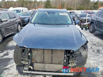 Piąte zdjęcie samochodu w środku: 2021 VOLVO XC90 T5 MOMENTUM VIN:YV4102PK0M1710245 - miniatura