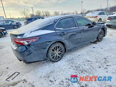 Trzecie zdjęcie samochodu z tyłu: 2023 TOYOTA CAMRY SE NIGHT SHADE VIN:4T1T11AK7PU167616 - miniatura