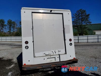 Zdjęcie 6 z 13 samochodu: 2021 FORD ECONOLINE E450 SUPER DUTY COMMERCIAL STRIPPED CHASSIS VIN:1FC3E4KK5MDC14906 - miniatura