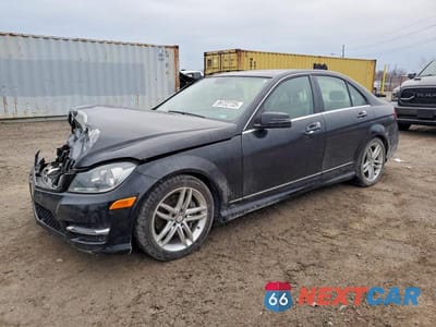 2014 MERCEDES-BENZ C 300 4MATIC WDDGF8AB3EA965034 - główne zdjęcie licytacji z USA - miniatura