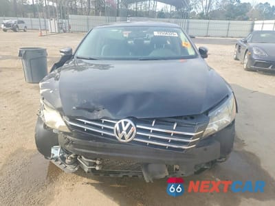 Piąte zdjęcie samochodu w środku: 2013 VOLKSWAGEN PASSAT SE VIN:1VWBP7A33DC064010 - miniatura