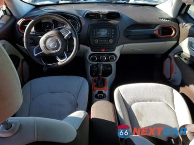 Zdjęcie 8 z 11 samochodu: 2015 JEEP RENEGADE LATITUDE VIN:ZACCJBBT0FPB65889 - miniatura