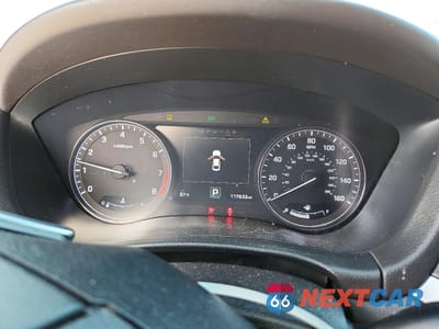 Zdjęcie 9 z 13 samochodu: 2017 GENESIS G80 3.8 VIN:KMHGN4JE1HU171082 - miniatura