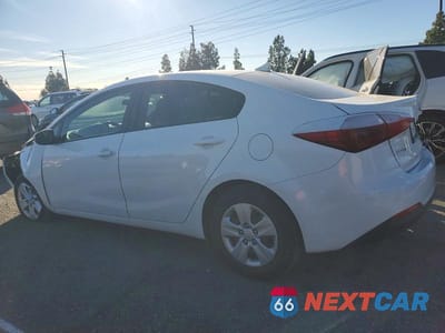 Drugie zdjęcie samochodu z przodu: 2016 KIA FORTE LX VIN:KNAFK4A67G5551342 - miniatura