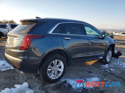 Trzecie zdjęcie samochodu z tyłu: 2021 CADILLAC XT5 LUXURY VIN:1GYKNAR41MZ110850 - miniatura