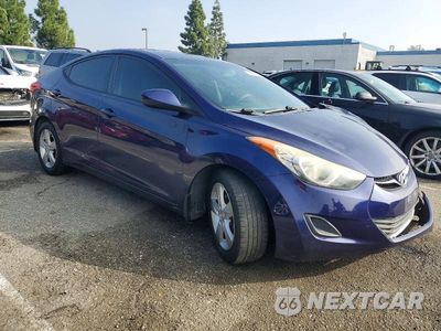 Czwarte zdjęcie samochodu z boku: 2013 HYUNDAI ELANTRA GLS VIN:5NPDH4AE4DH244612 - miniatura