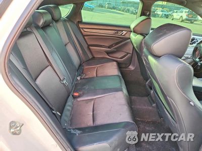 Zdjęcie 10 z 14 samochodu: 2018 HONDA ACCORD SPORT VIN:1HGCV1F39JA255751 - miniatura