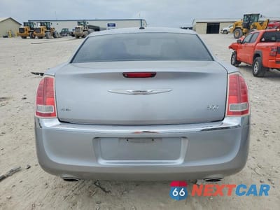 Zdjęcie 6 z 13 samochodu: 2014 CHRYSLER 300 VIN:2C3CCARG9EH136466 - miniatura